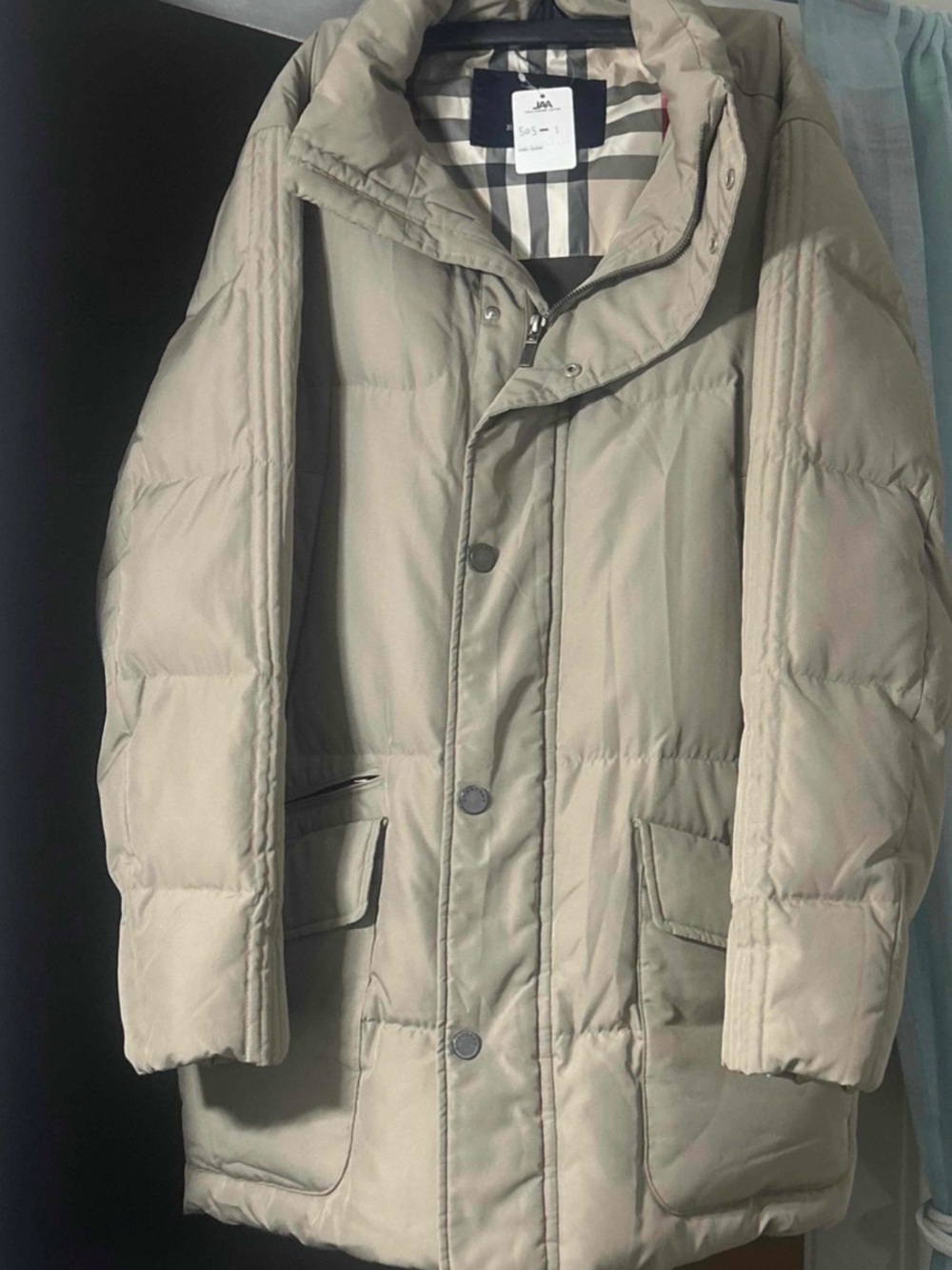 Burberry Women's Puffer Coat in Light Taupe with Signature Check Lining